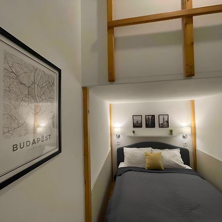 R172 Elitehost Raday Studio Apartment Budapest Luaran gambar