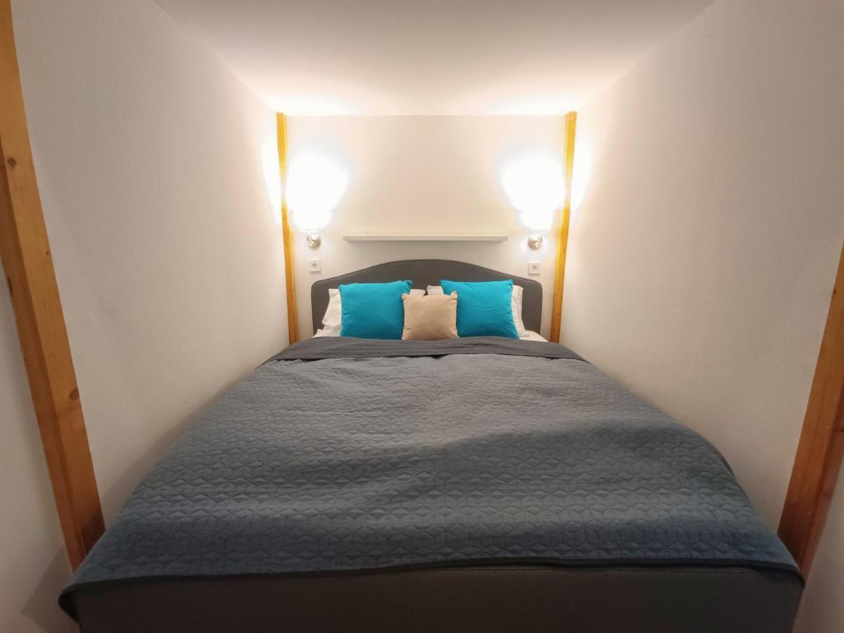 R172 Elitehost Raday Studio Apartment Budapest Luaran gambar