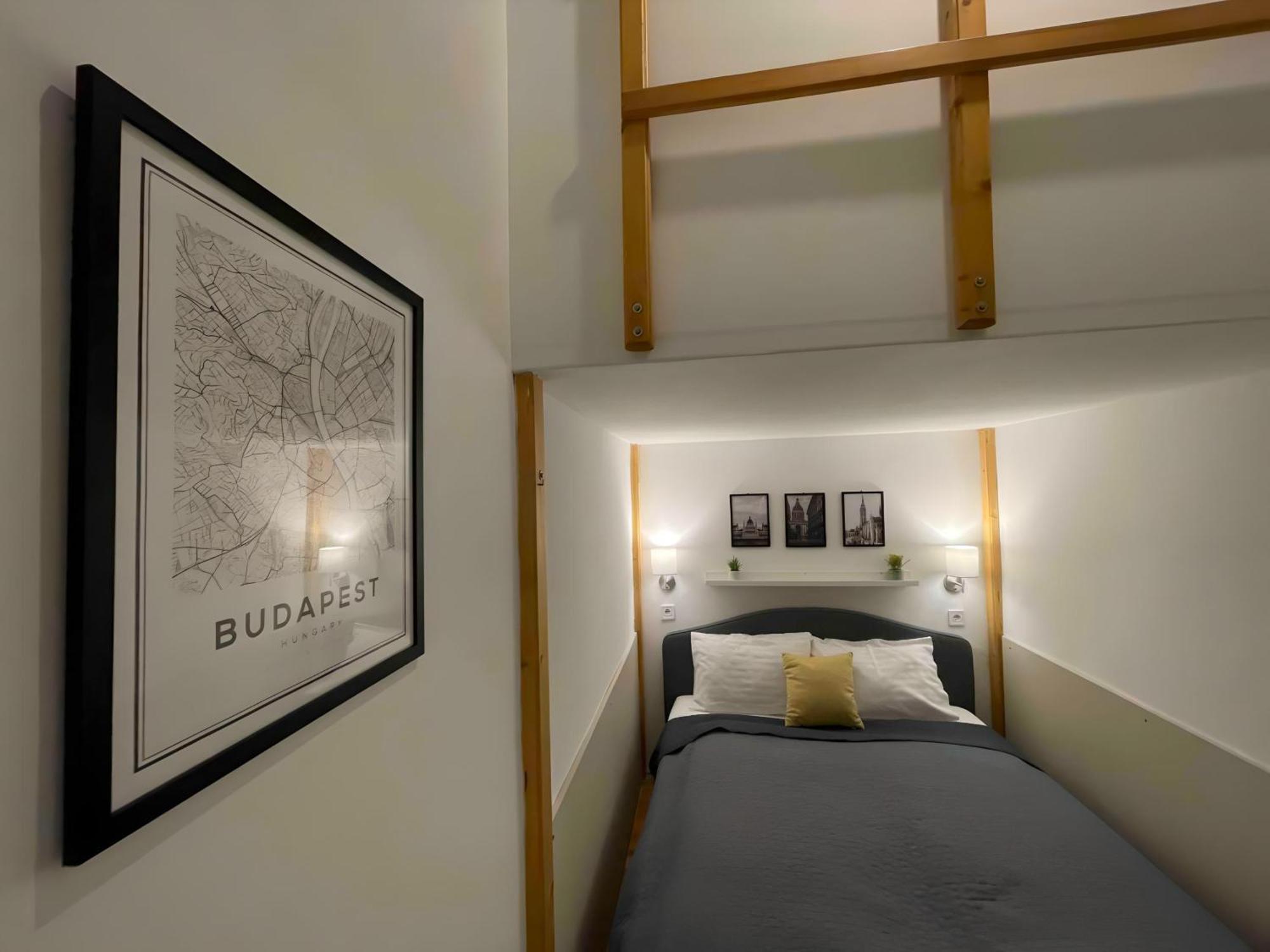 R172 Elitehost Raday Studio Apartment Budapest Luaran gambar