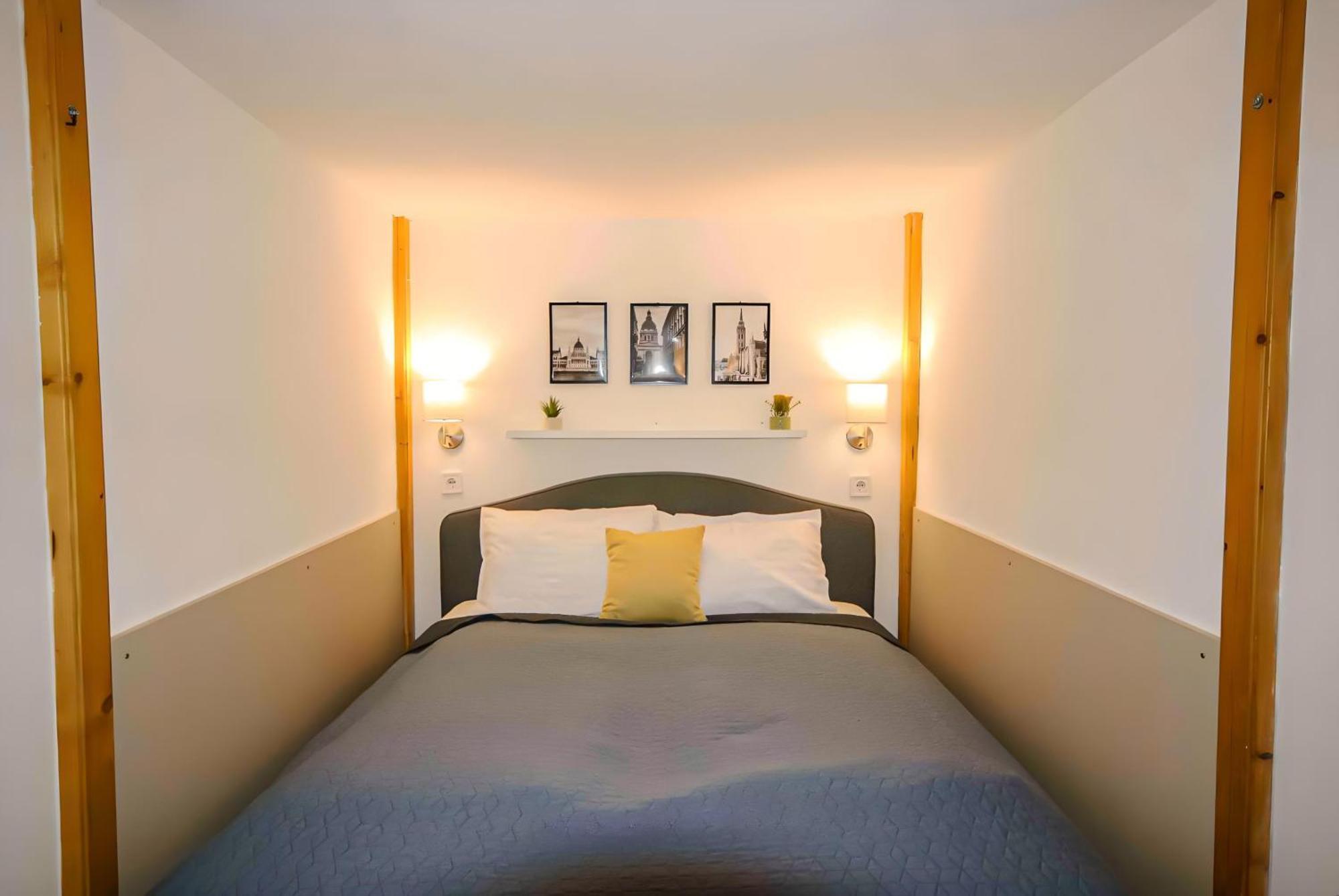 R172 Elitehost Raday Studio Apartment Budapest Luaran gambar